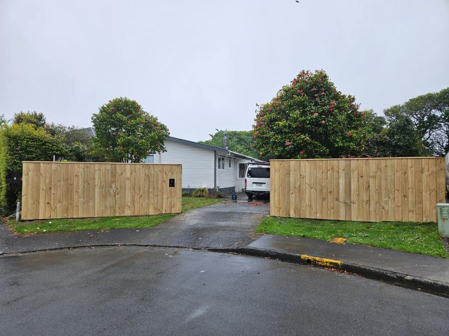 timber fencing project wellington CURB